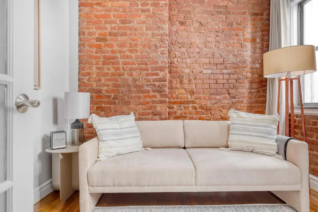 Hip E Village 2Br W Wd Nr L Train Nyc-824의 연락처