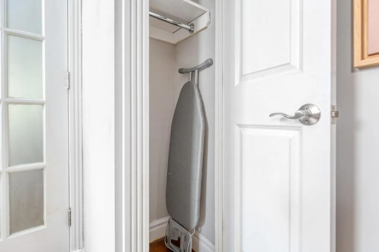 아파트 Hip E Village 2Br W Wd Nr L Train Nyc-824 뉴욕
