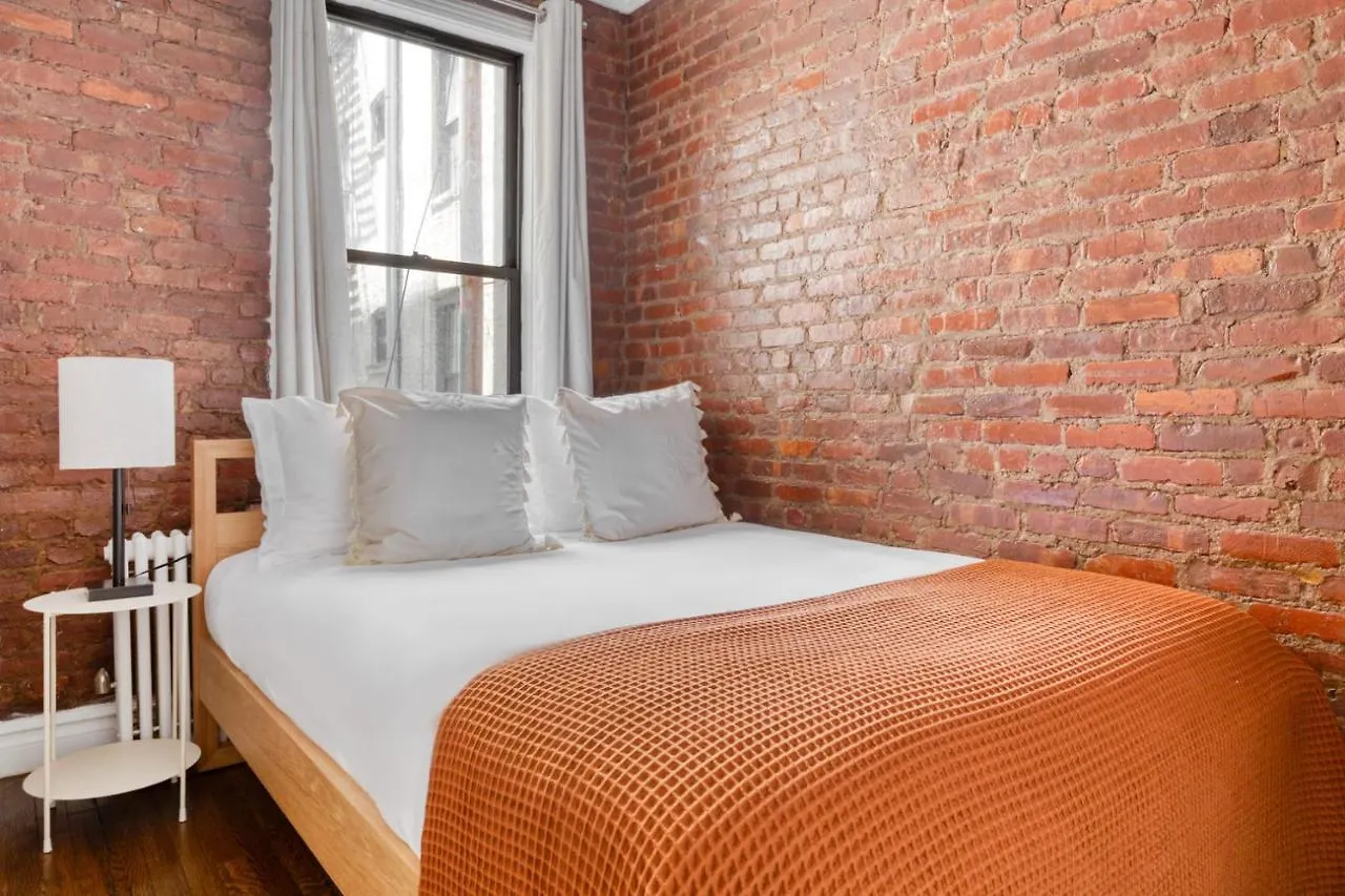 Hip E Village 2Br W Wd Nr L Train Nyc-824 뉴욕 아파트